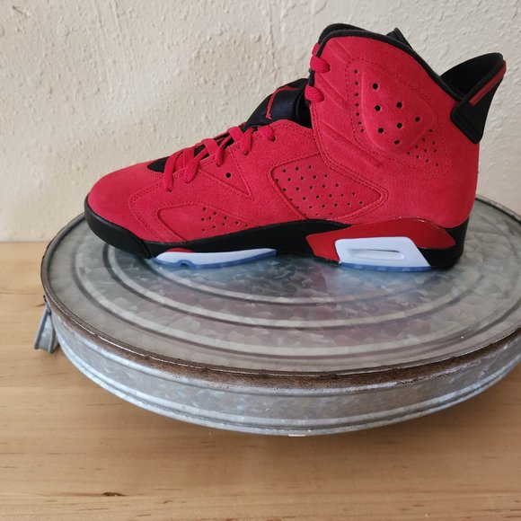 Jordan 6 Mid Toro Bravo - Size 10M